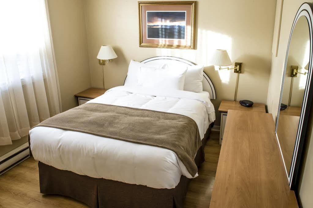 Days Inn By Wyndham Rivière-du-Loup Zimmer foto